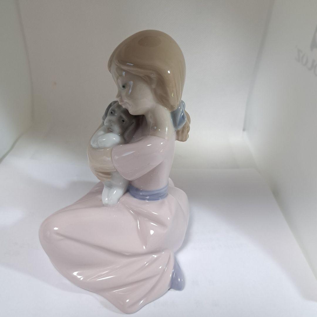 ナオリヤドロ人形
