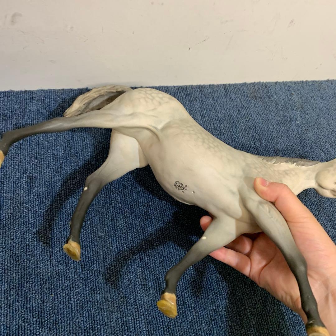 ベスウィック BESWICK 英国イングランド 馬 ホワイトホース 置物