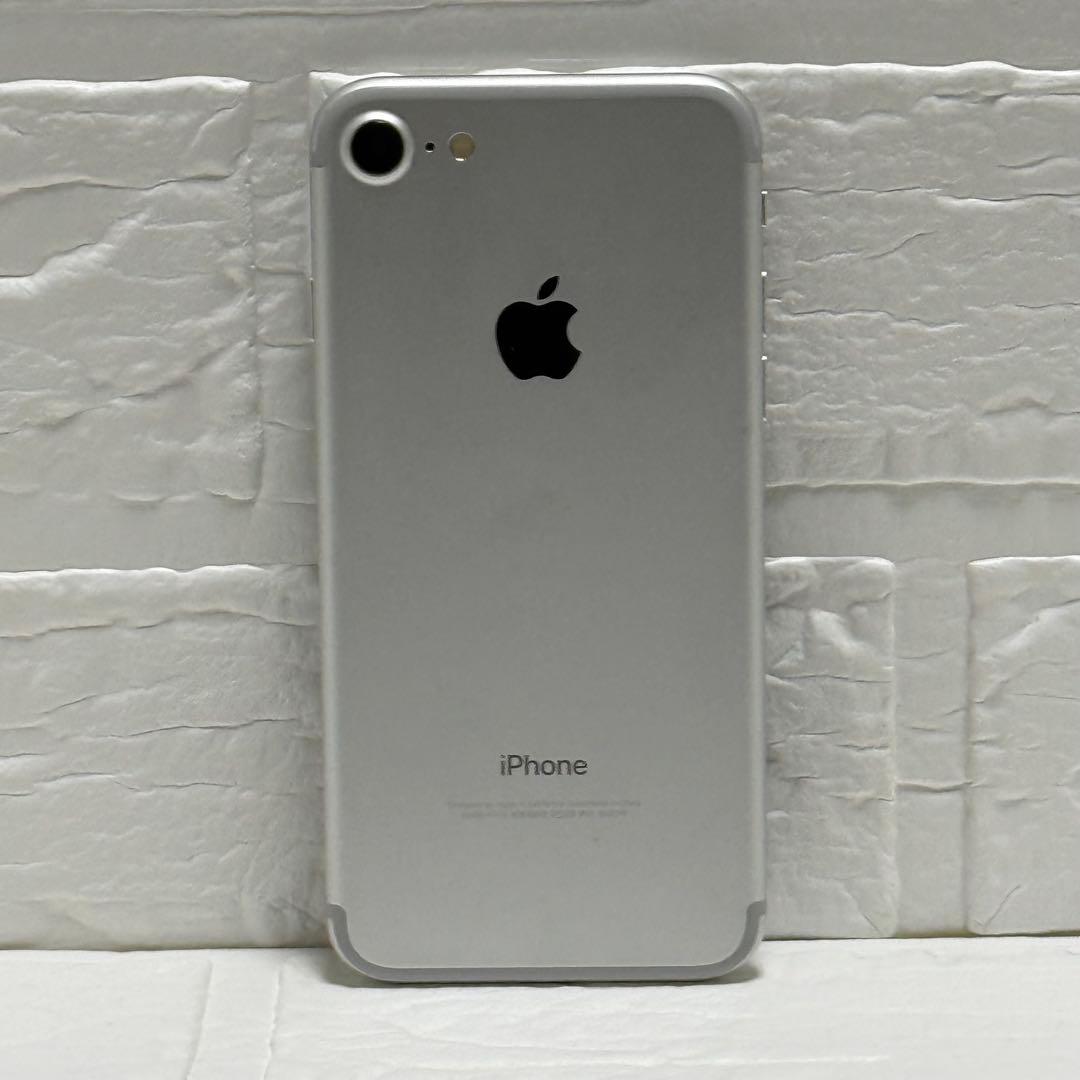 iPhone7 128GB シルバー SIMフリー 美品 電池100%