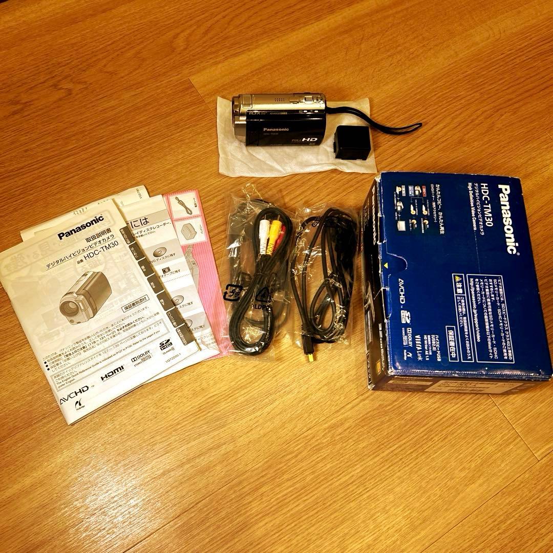 パナソニック　HDC-TM30 デジタルハイビジョンビデオカメラ　日本製