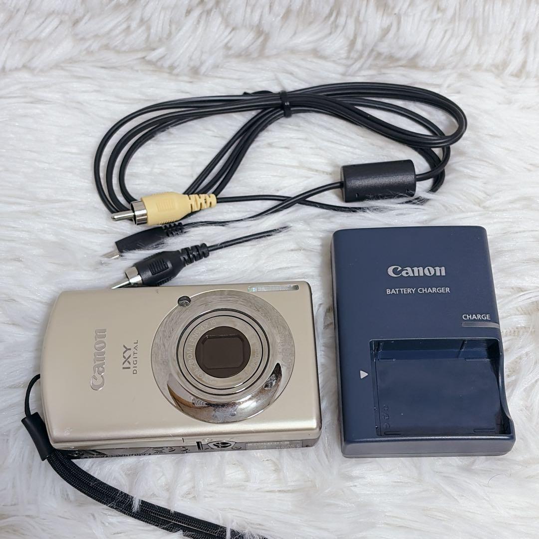 Canon IXY DIGITAL 920 IS 本体と付属品