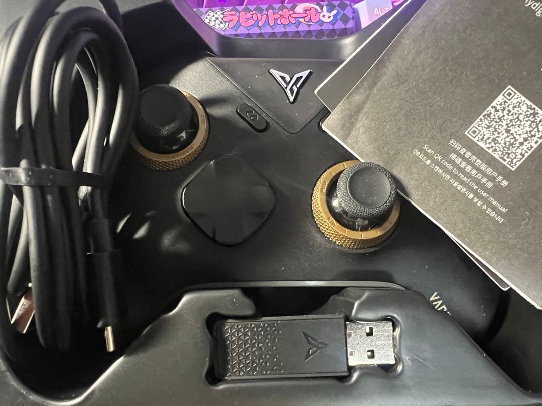中古 Flydigi VADER 5 PRO ゲームコントローラー