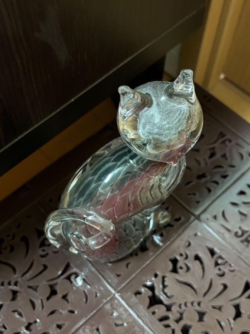 猫　ガラス　工芸品　置物