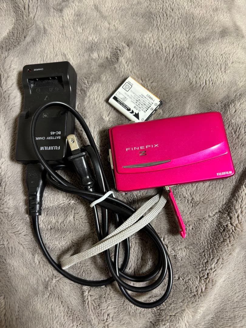 Fujifilm FinePix Z ピンク本体バッテリー充電器説明書動作確認済
