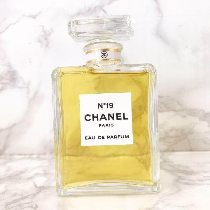 未使用 CHANEL シャネル N19 オーデパルファン 50ml　ヴィンテージ