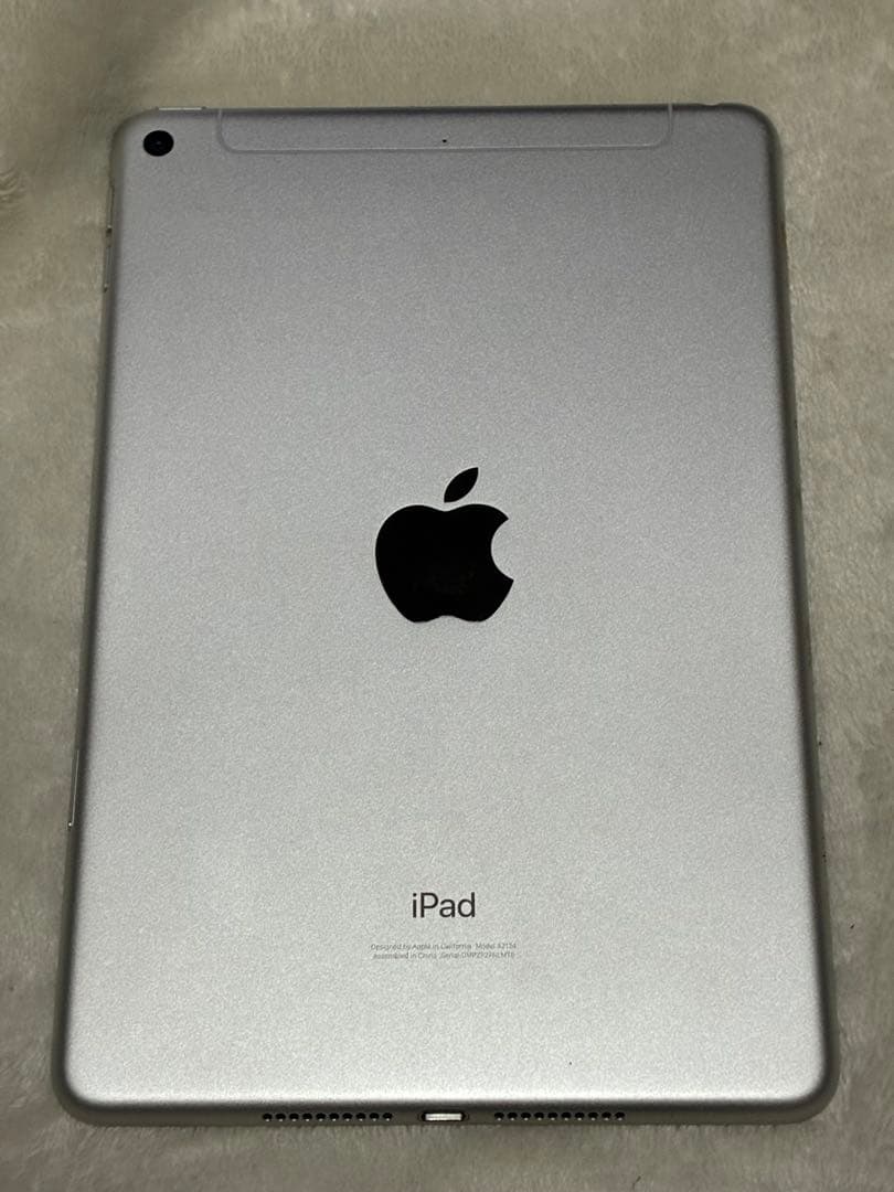 Y*I様 iPad mini 第5世代 64GB シルバー 超美品 バッテリー8