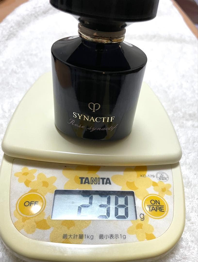 【クレ・ド・ポーボーテ】ローズシナクティフ　オードパルファム