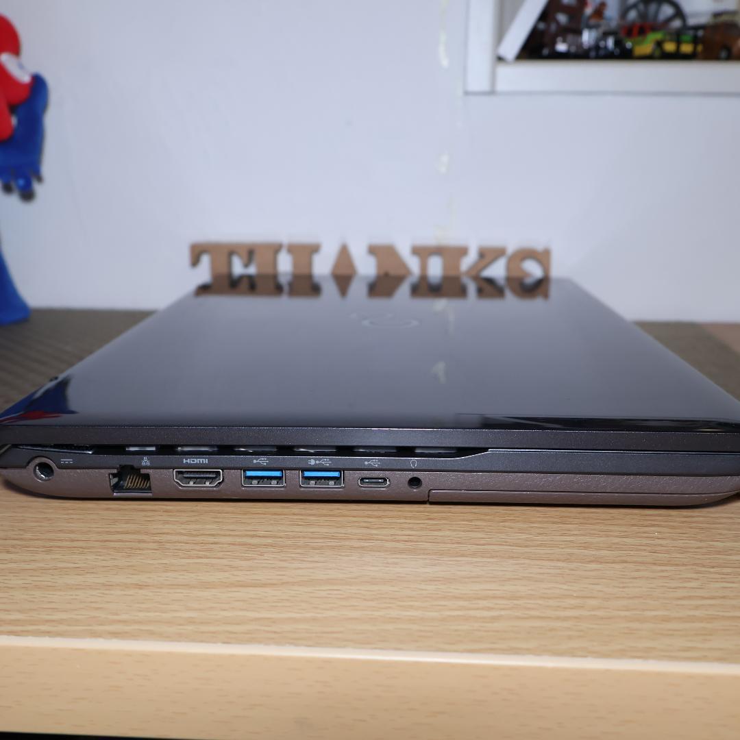 Win11公式対応8世代i7/メ16/新品SSD/BD/無線/カメラ/TypeC