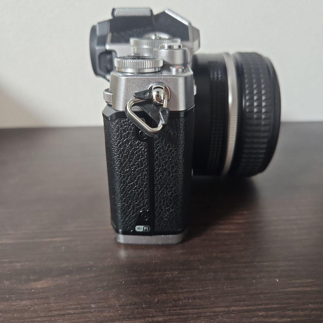 美品　Nikon Z fc 28mm　予備バッテ、アクセサリー付き