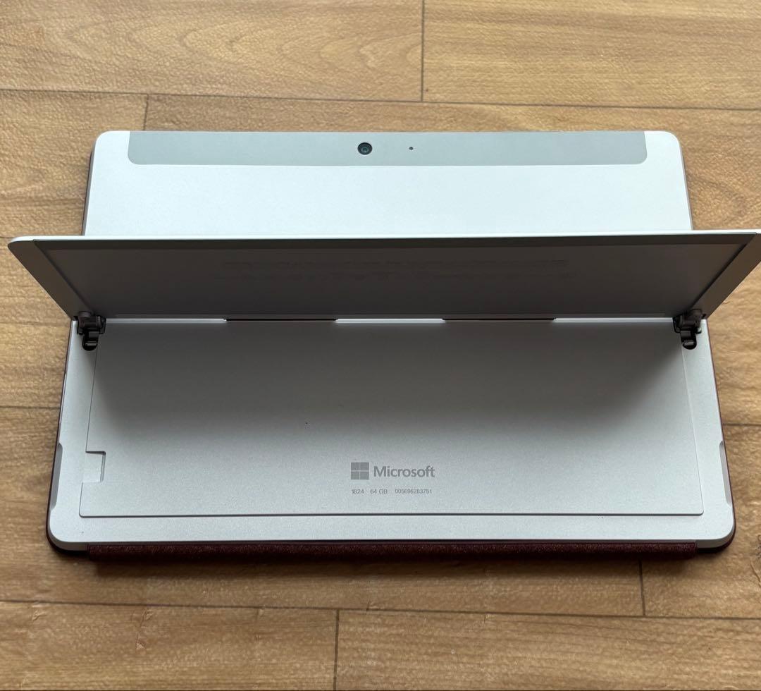 充放電6回Surface Go 64GB 純正ペン(1.2万相当)・キーボード付