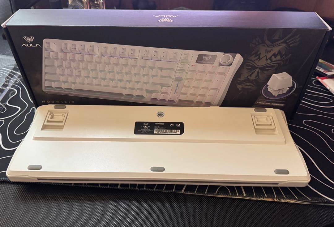 AULA S98 RGBバックライトキーボード本体