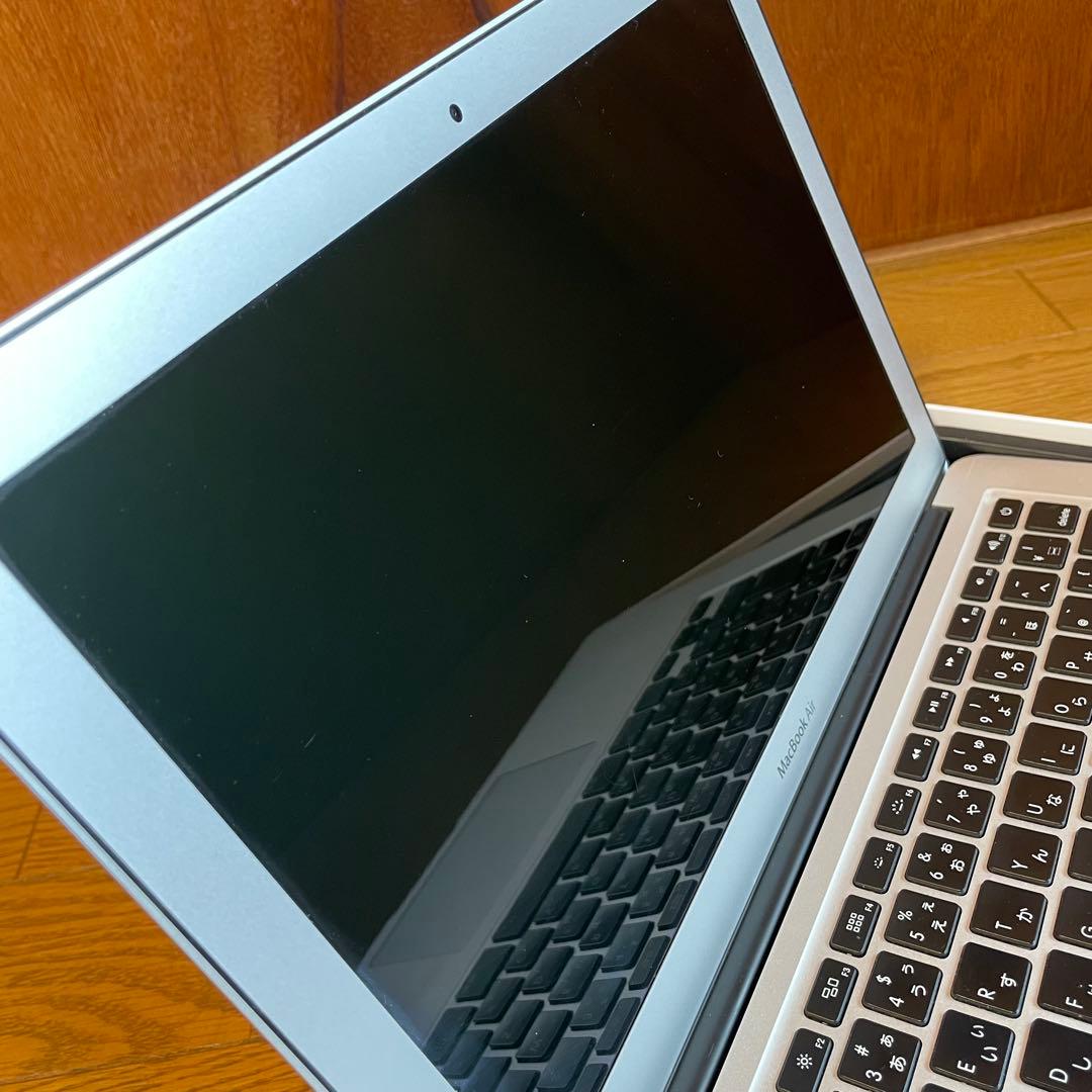 【箱付き】MacBook Air 2012 13インチ【付属品全てあり】