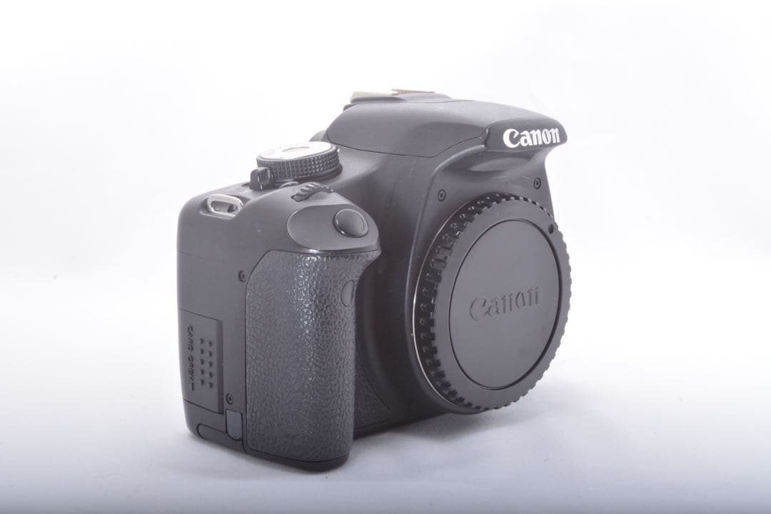 美品✨手振れ補正で安心❣️Canon Kiss X3 カメラ入門にぴったり✨