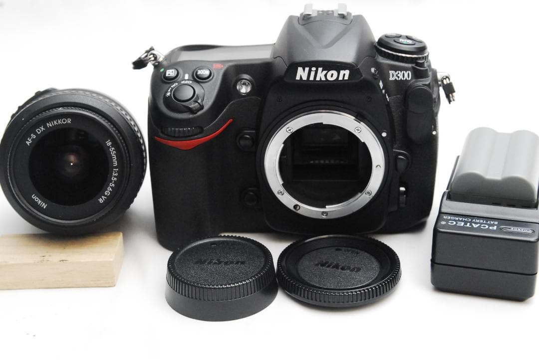 Nikon D300/DX VR 18-55mm (良品）