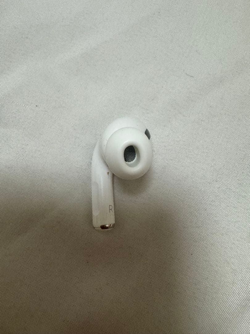 【匿名配送】AirPods Pro2 USB-C右耳用　M 片方のみ　純正正規品