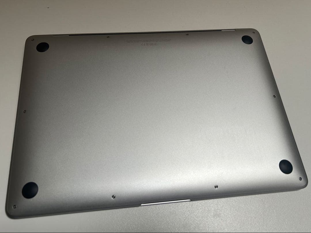 MacBook本体 Macbook Air (M1, 2020)