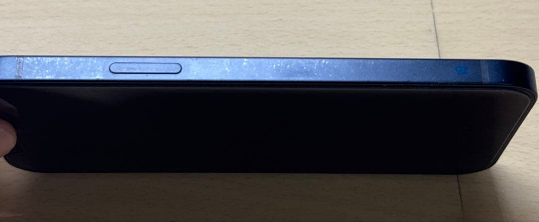 iPhone12 バッテリー81% モバイルバッテリー付き