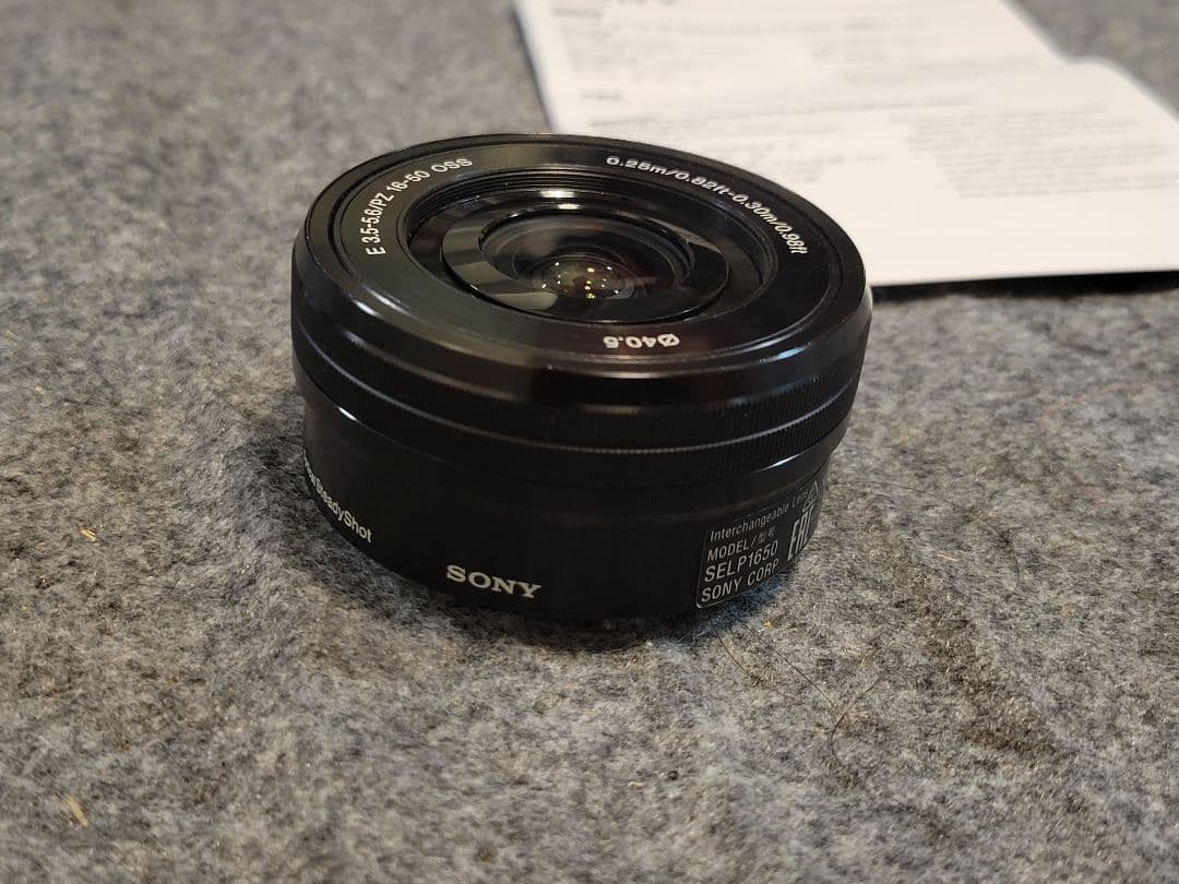 SONY α6100 ミラーレス一眼 ほぼ新品 使用回数少なめ おまけ付き