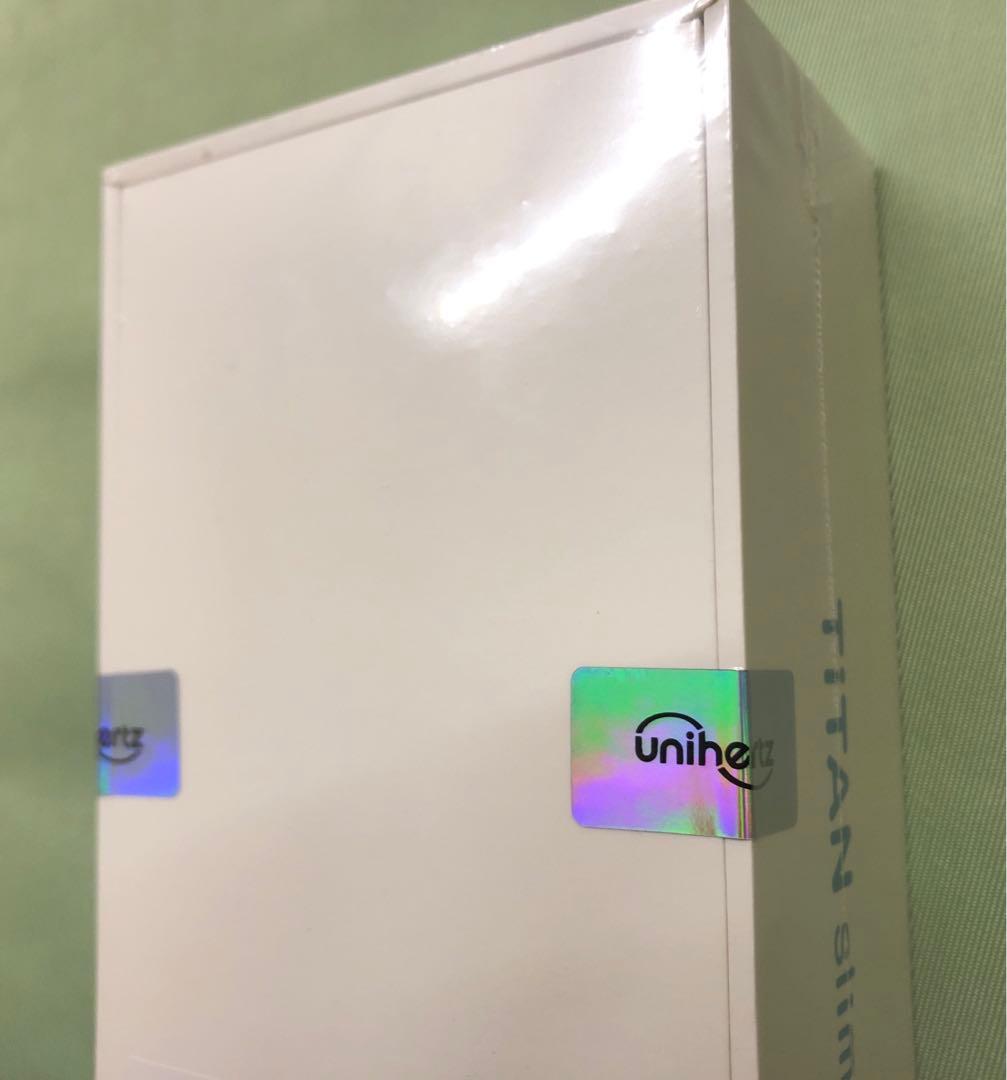 未使用　未開封　uniherz TITAN Slim スマートフォン本体