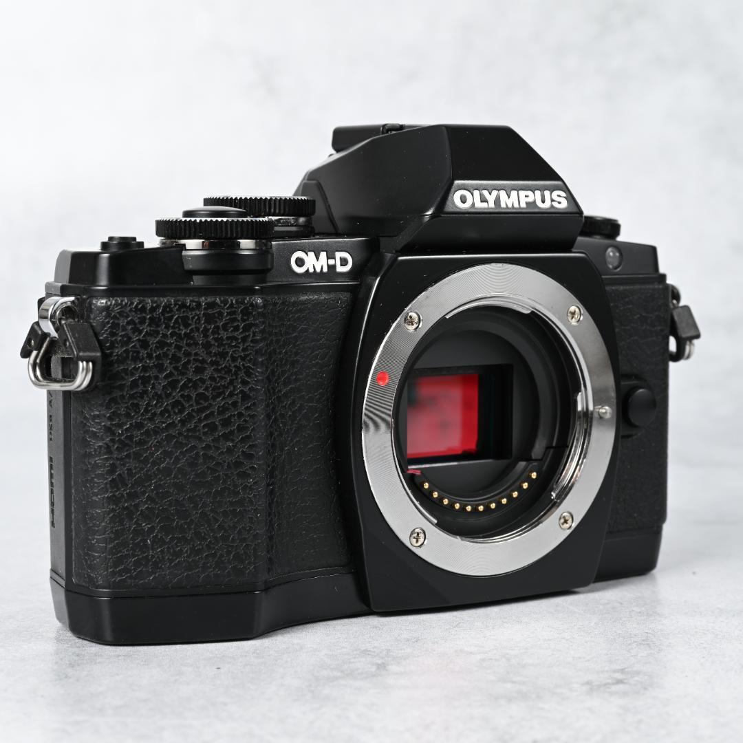 デジタルカメラ OLYMPUS OM-D E-M10