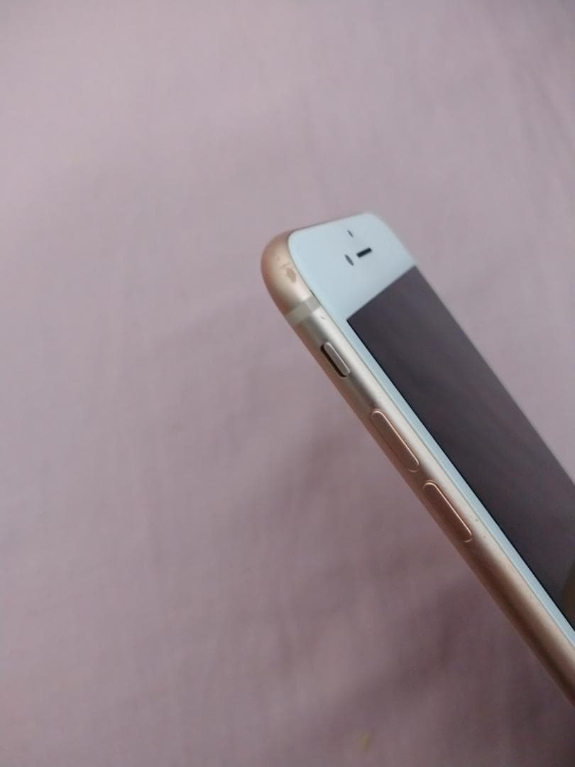 iPhone 8 ゴールド 64 GB SIMフリー