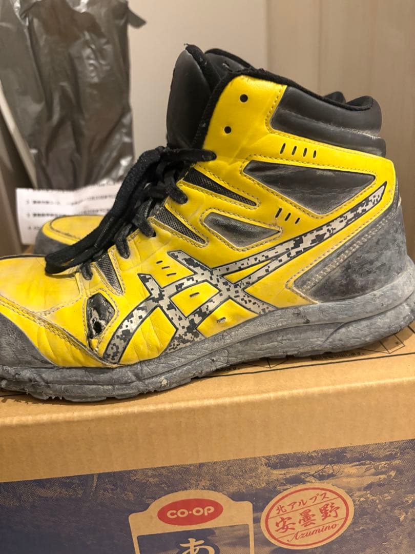 asics 安全靴 ハイカット 黄色