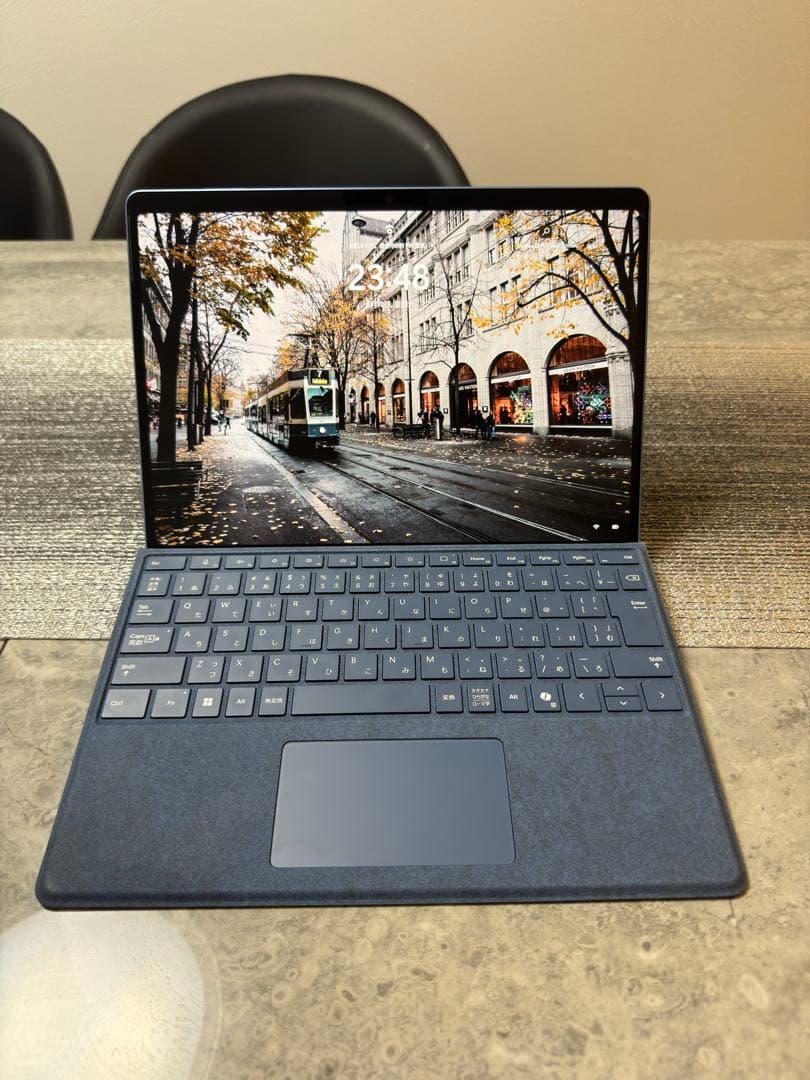 美品Surface Pro 第11世代 有機EL + キーボード+ペン付き