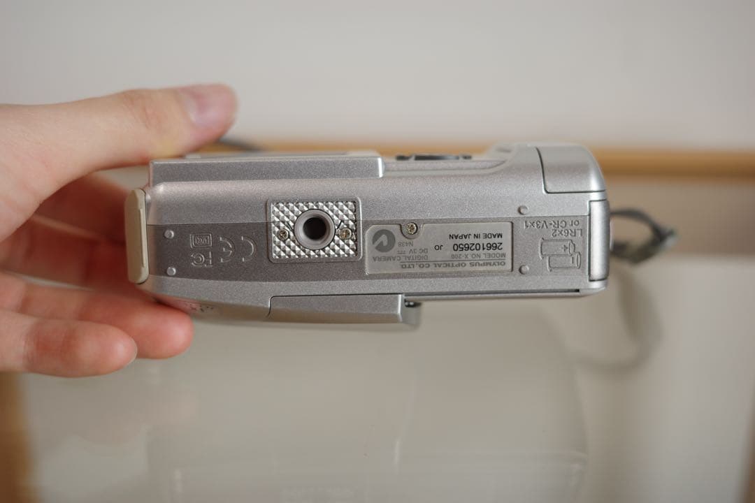 オリンパスCAMEDIA x-200 オールドカメラ　デジカメ　オールドコンデジ