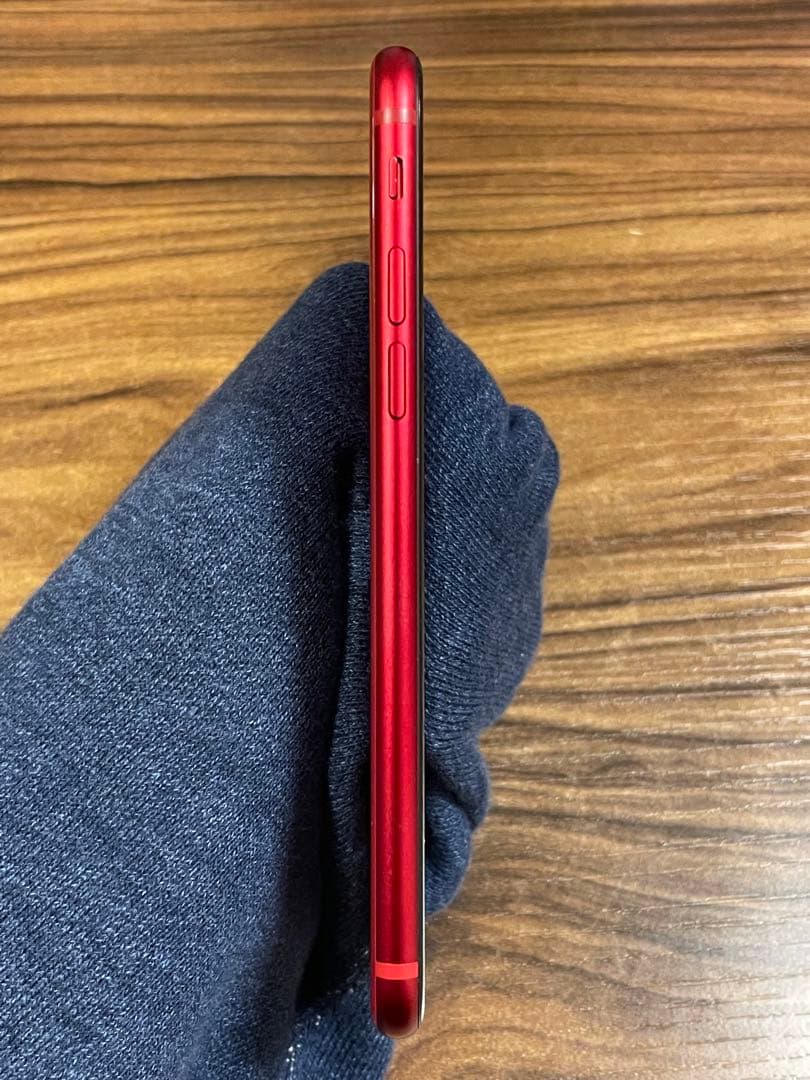 Apple iPhone SE (第3世代) レッド