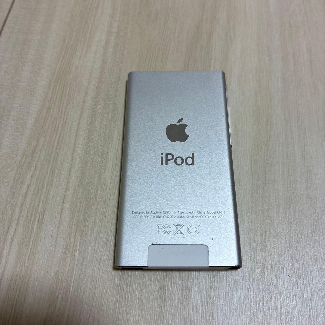Apple iPod nano 第7世代　16GB シルバー　ケーブルあり