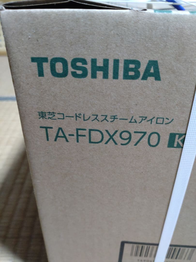 TOSHIBA コードレススチームアイロン TA-FDX970K