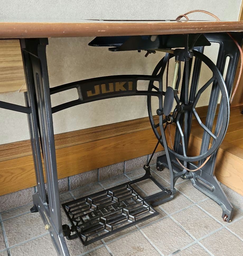 JUKI 足踏みミシン台 アンティーク 木製板付き