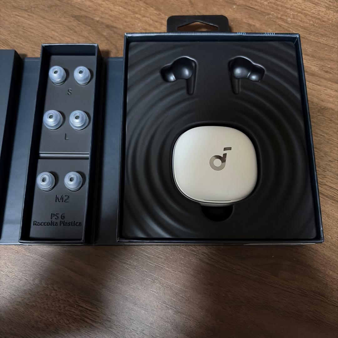 Anker Liverty4 ワイヤレスイヤホン