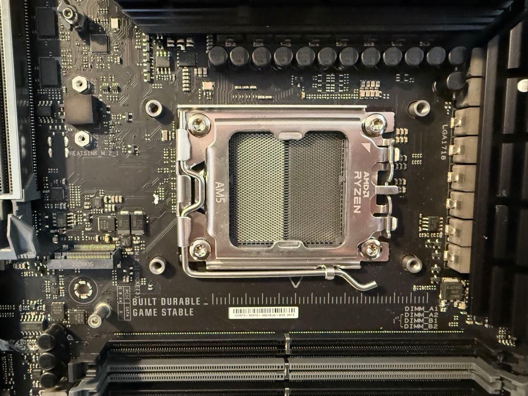 【開封済未使用】MSI X670E TOMAHAWK WIFI マザーボード