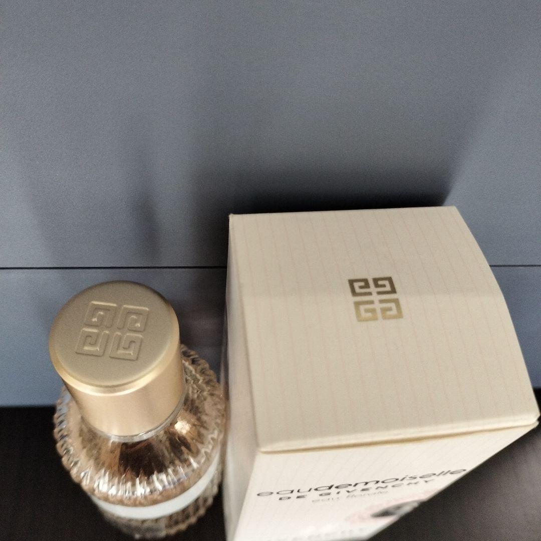 GIVENCHY オードモワゼルフローラルオーデトワレ　50ml