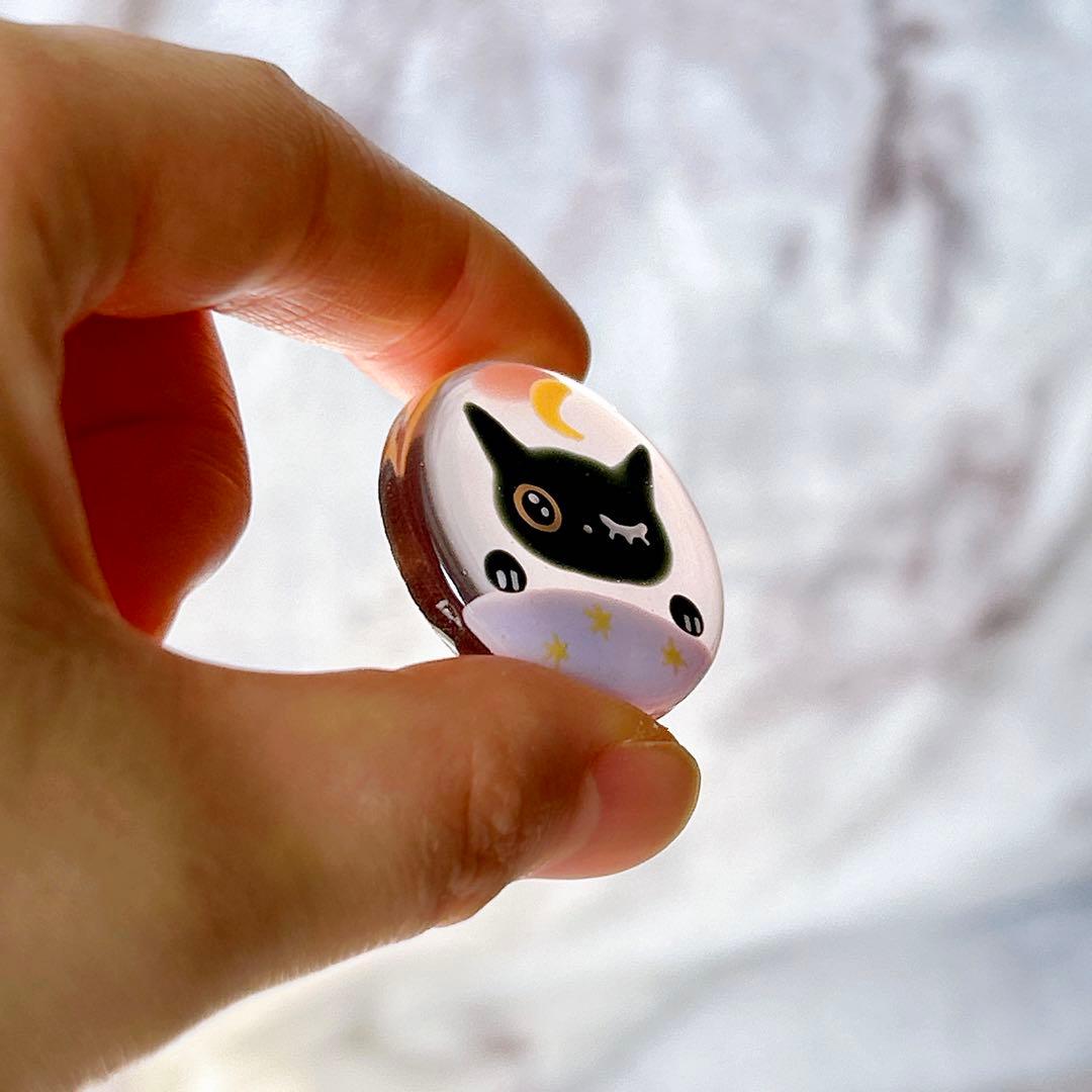 手描き　おやすみなさい★彡　黒猫　ヘアゴム　ブローチ　レジン　うさぎ　透け感あり