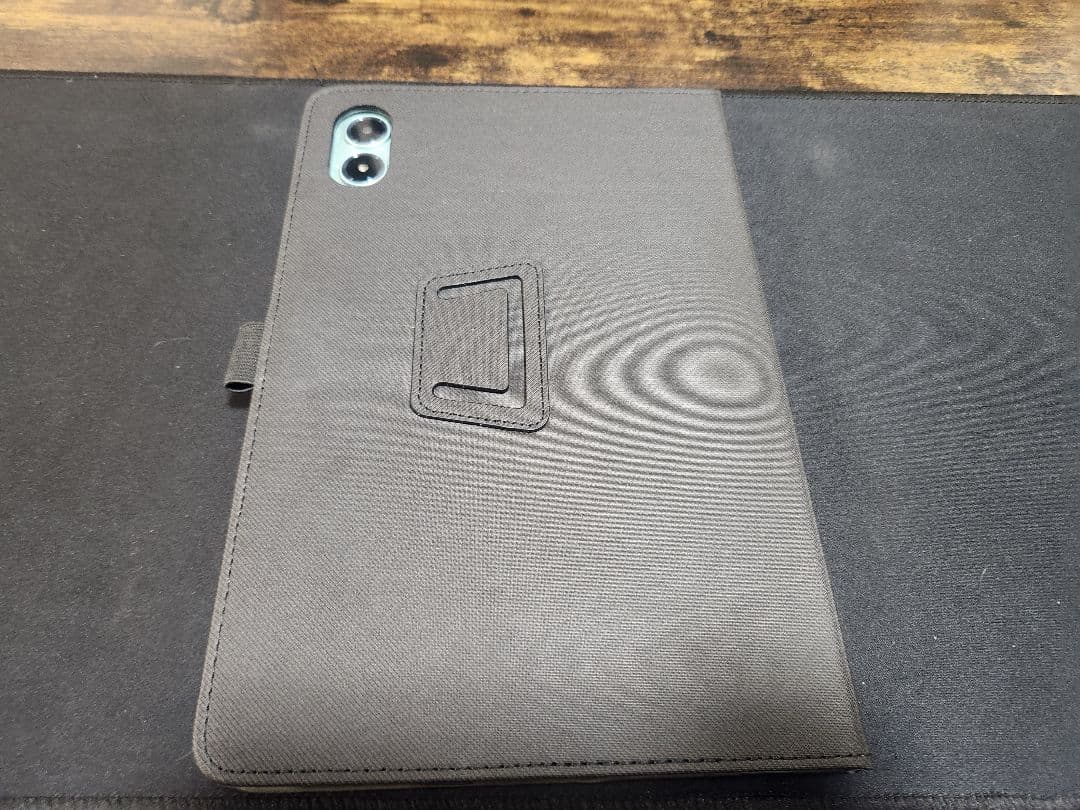 Androidタブレット Bmax ケース付き