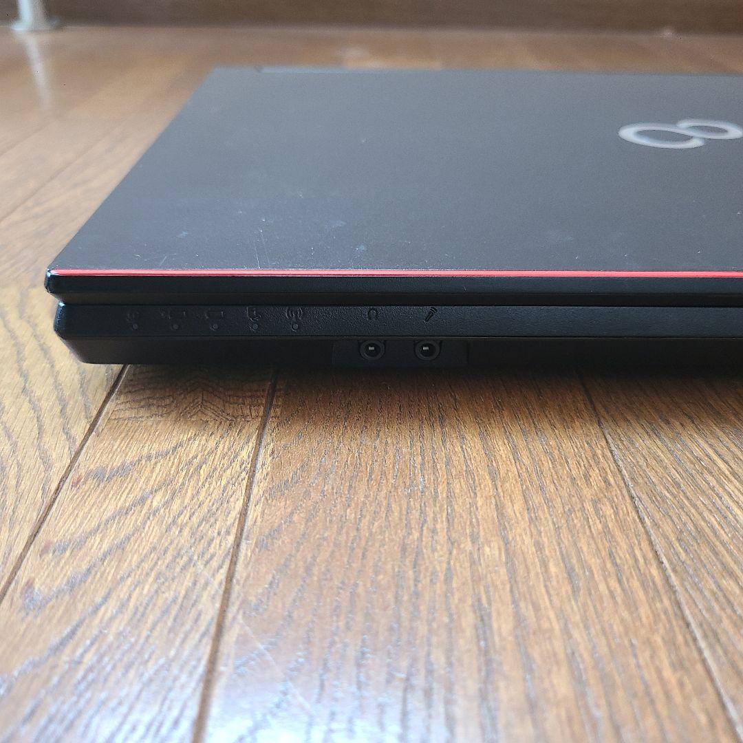 FUJITSU LIFEBOOK A576/R メモリ8GB SSD 240GB