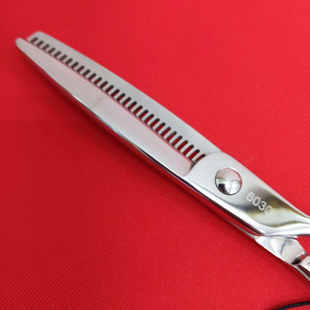 88 AV6030 スキ鋏 アコス ヘアカットセニングシザ　はさみ　散髪　プロ用