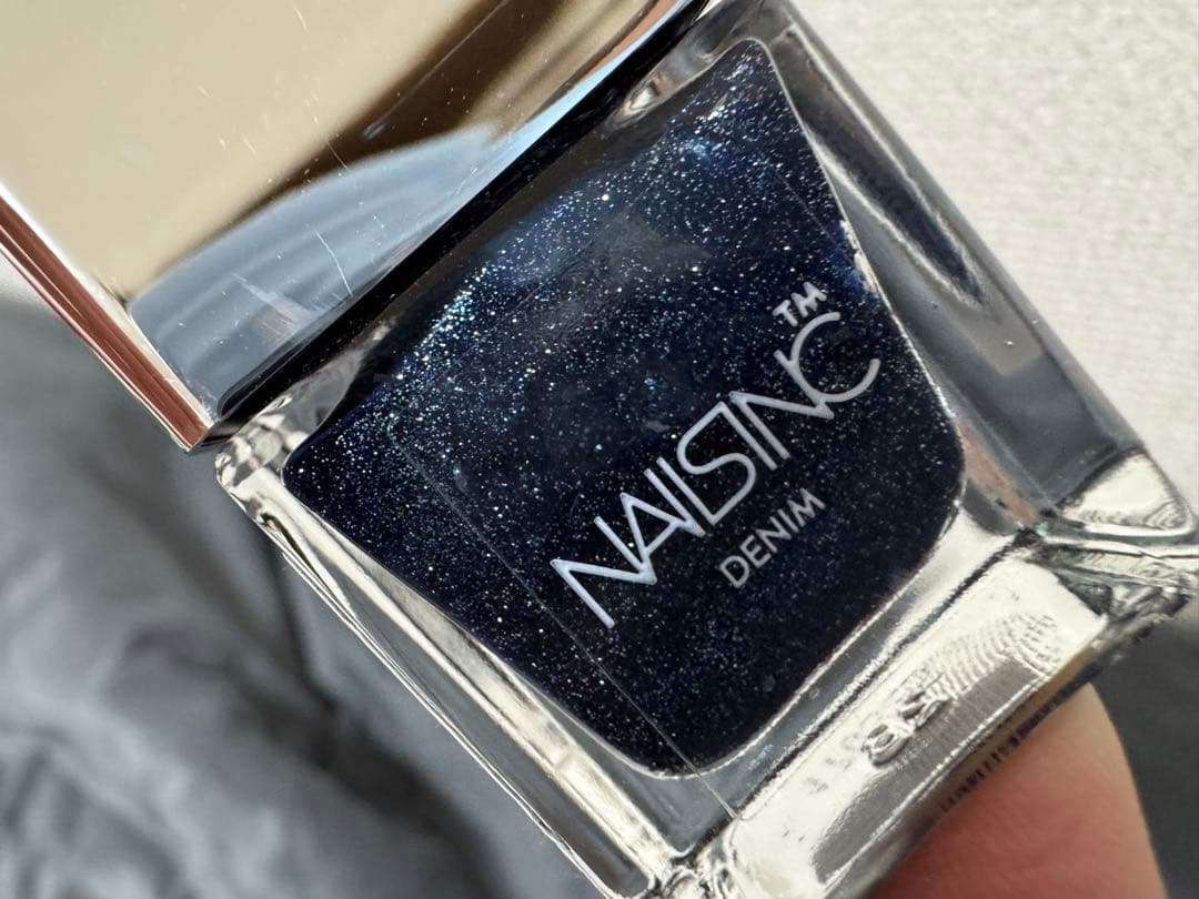 マネキュア NAILS.INC