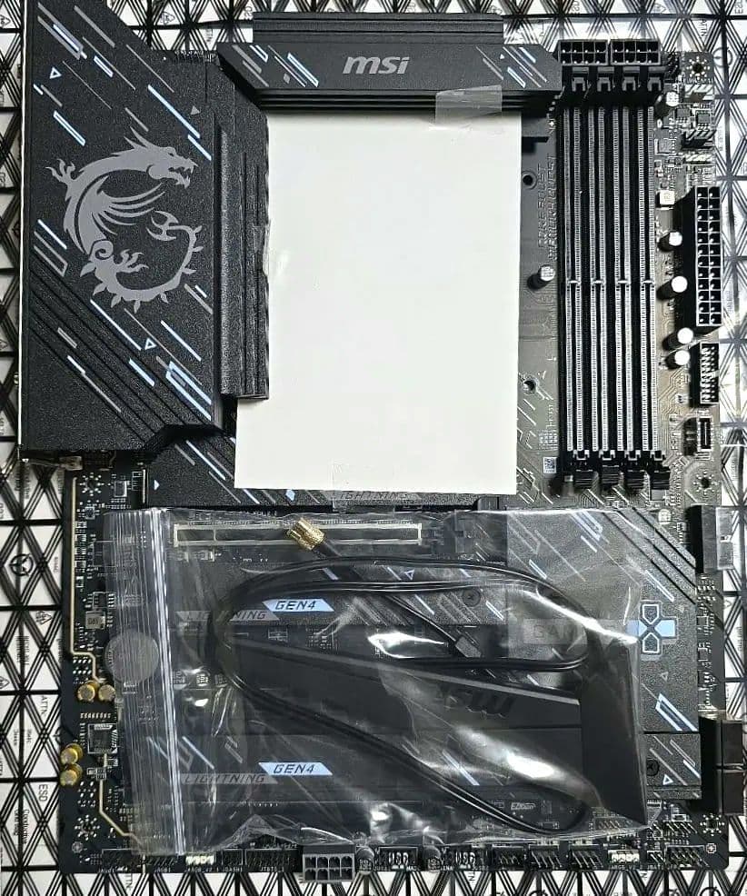 MSI Z890 GAMING PLUS Wi-Fi マザーボード【動作確認済】