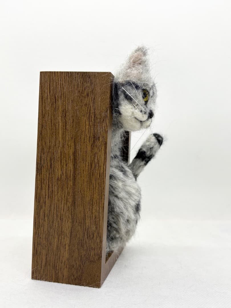 A猫　羊毛フェルトサバトラ猫【ハンドメイド 羊毛フェルト