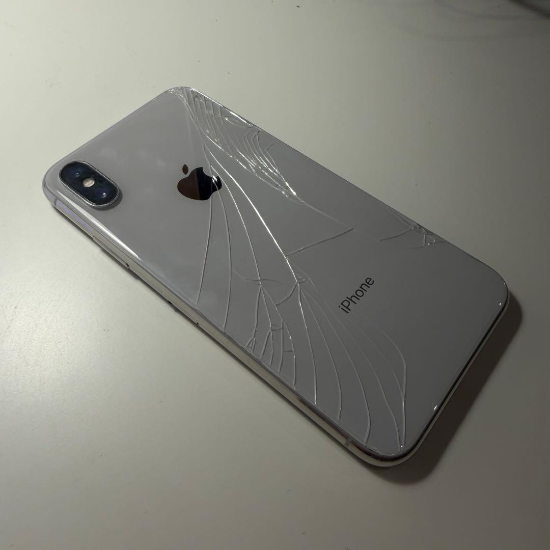 iPhone X シルバー 256GB SIMロック解除済み