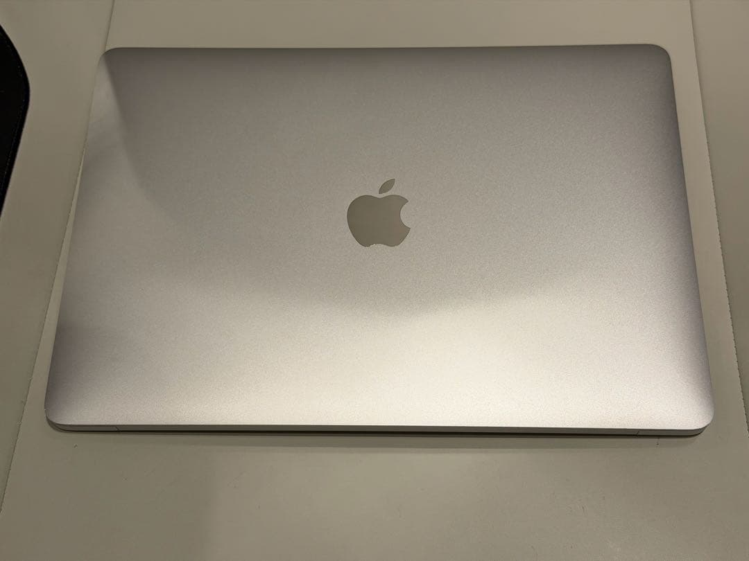 Apple MacBook Air (M1, 2020) シルバー JIS
