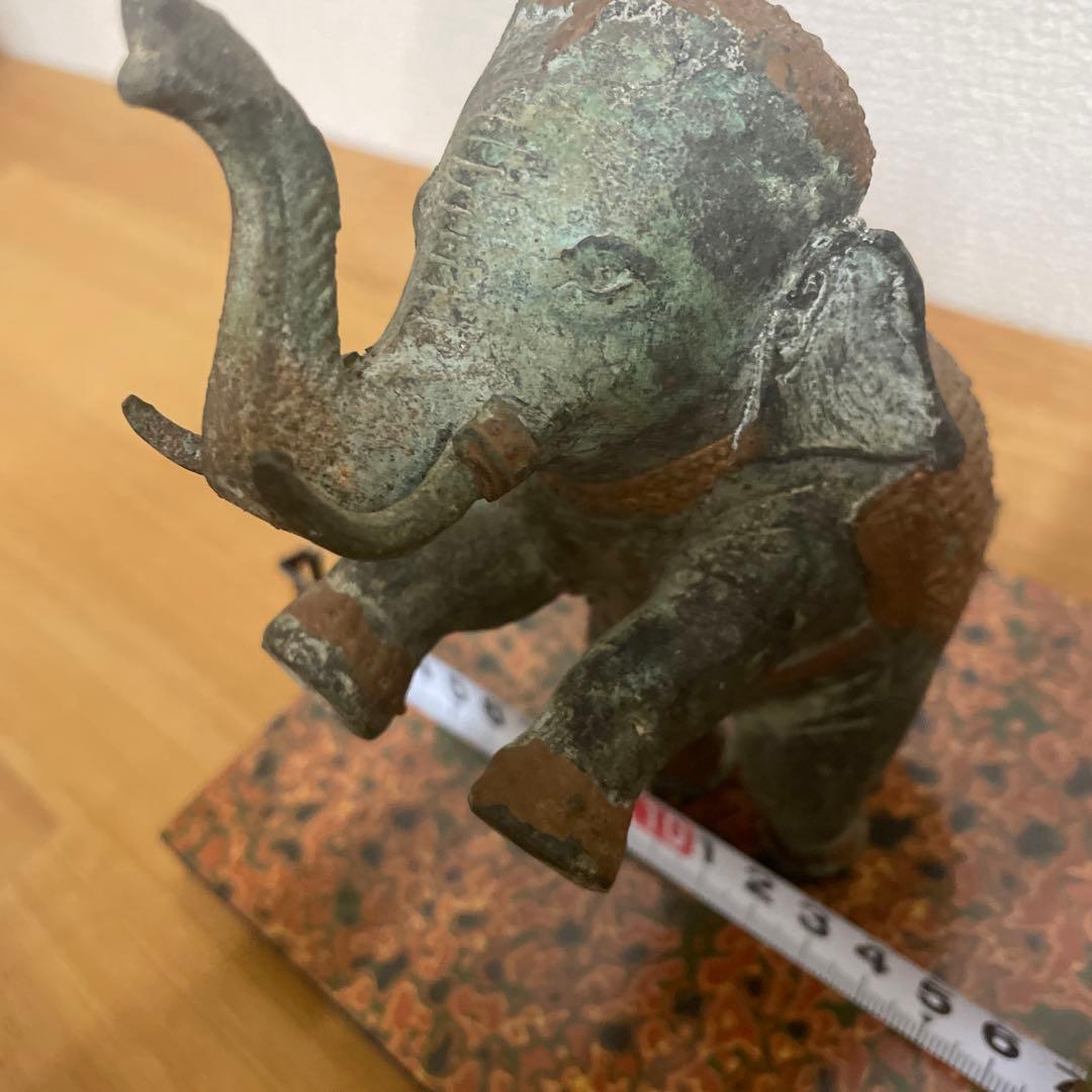 青銅製象の彫刻 金色装飾付き　像　運気が上がる　タイ　タイ製品　ガネーシャ　金運