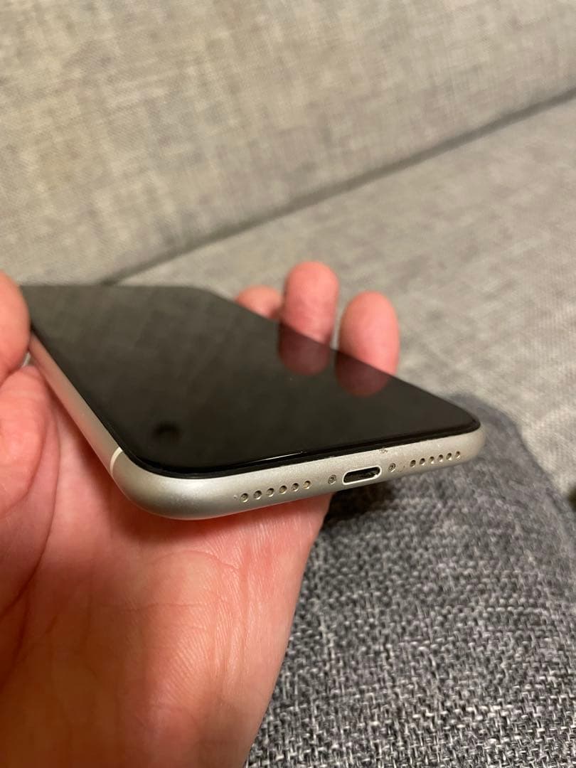 Apple iPhone 11 ホワイト 本体　128GB