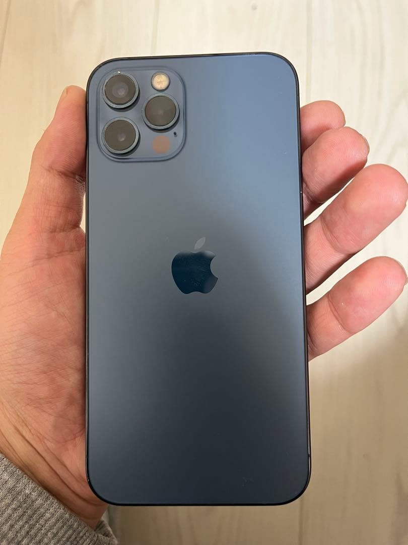 海外版　iPhone 12pro 128GB SIMフリー
