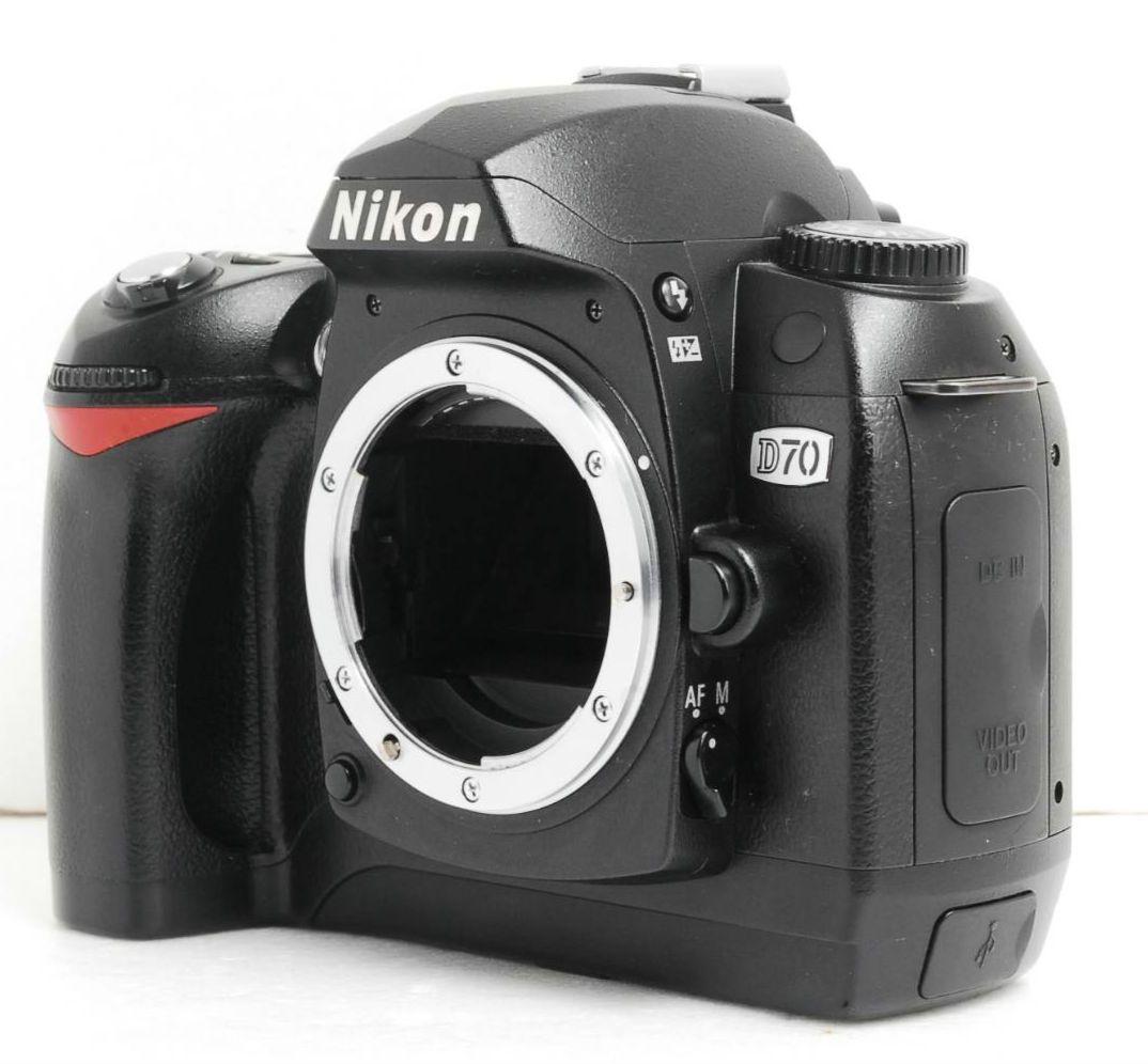 NIKON　D70　ダブルレンズ　超望遠✨️初心者⚡️一眼レフ✨️ニコン