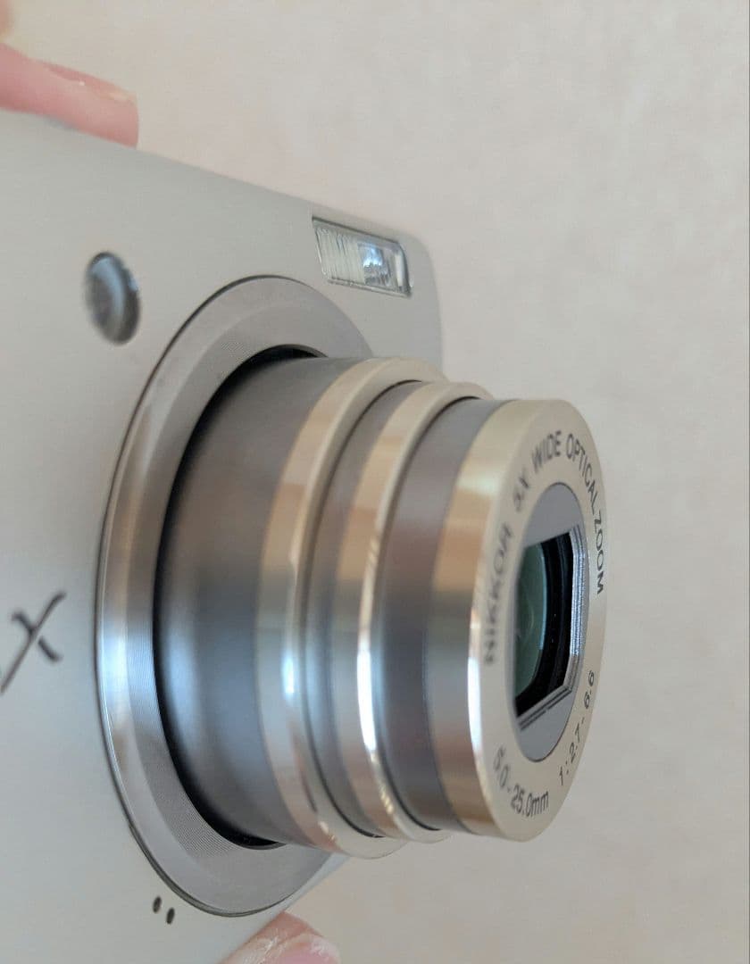 箱あり　Nikon COOLPIX S570 シルバー　デジカメ