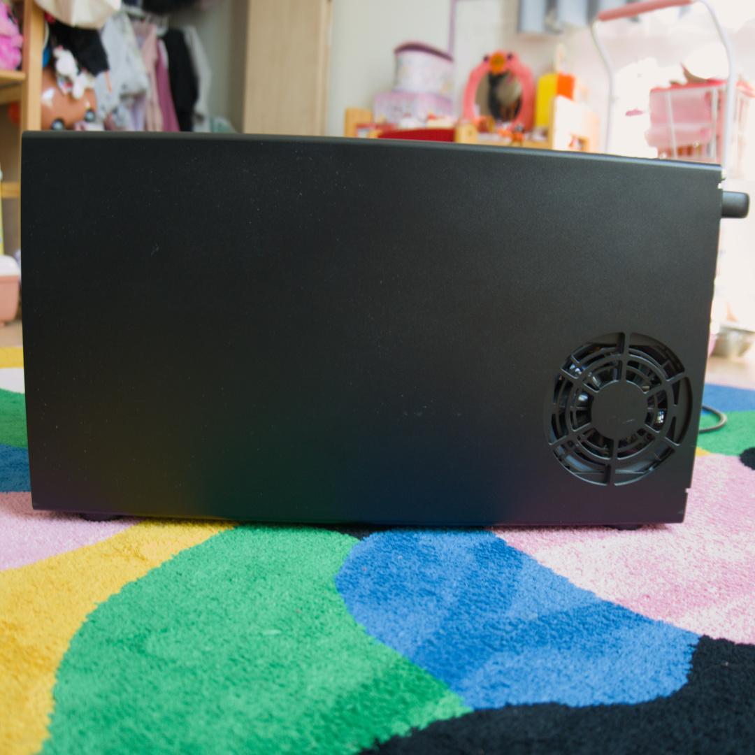AKITIO NODE TBとRedeon RX 580 8Gのセット